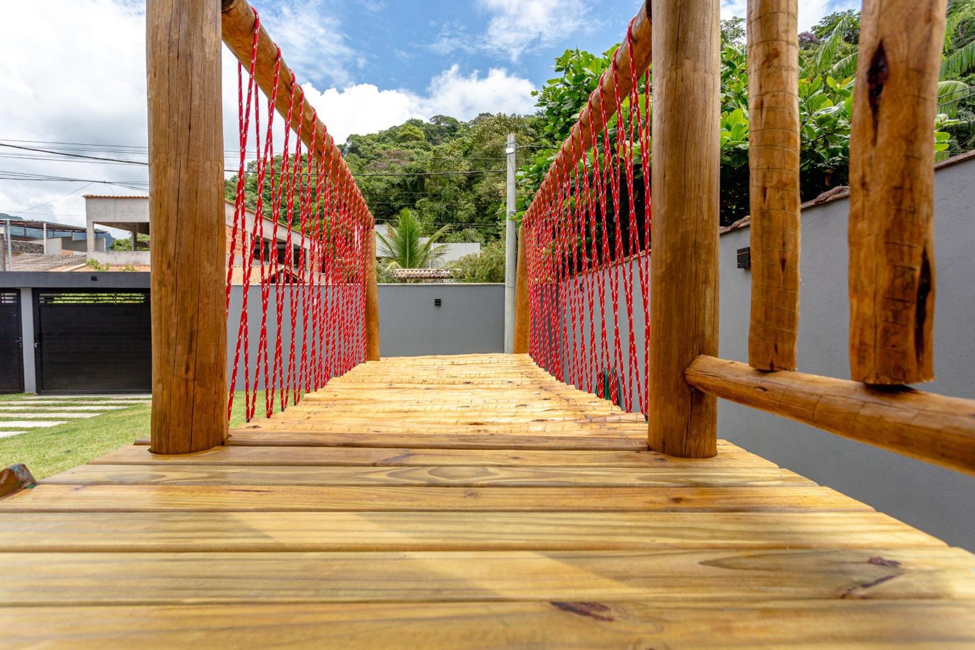 Casa Em Com 4 Suites, Piscina E Churrasqueira Proximo Praias