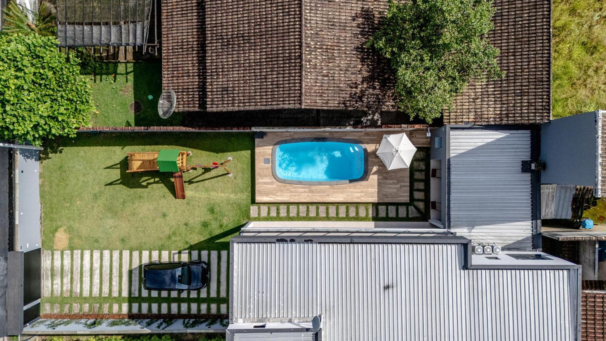 Casa Em Com 4 Suites, Piscina E Churrasqueira Proximo Praias