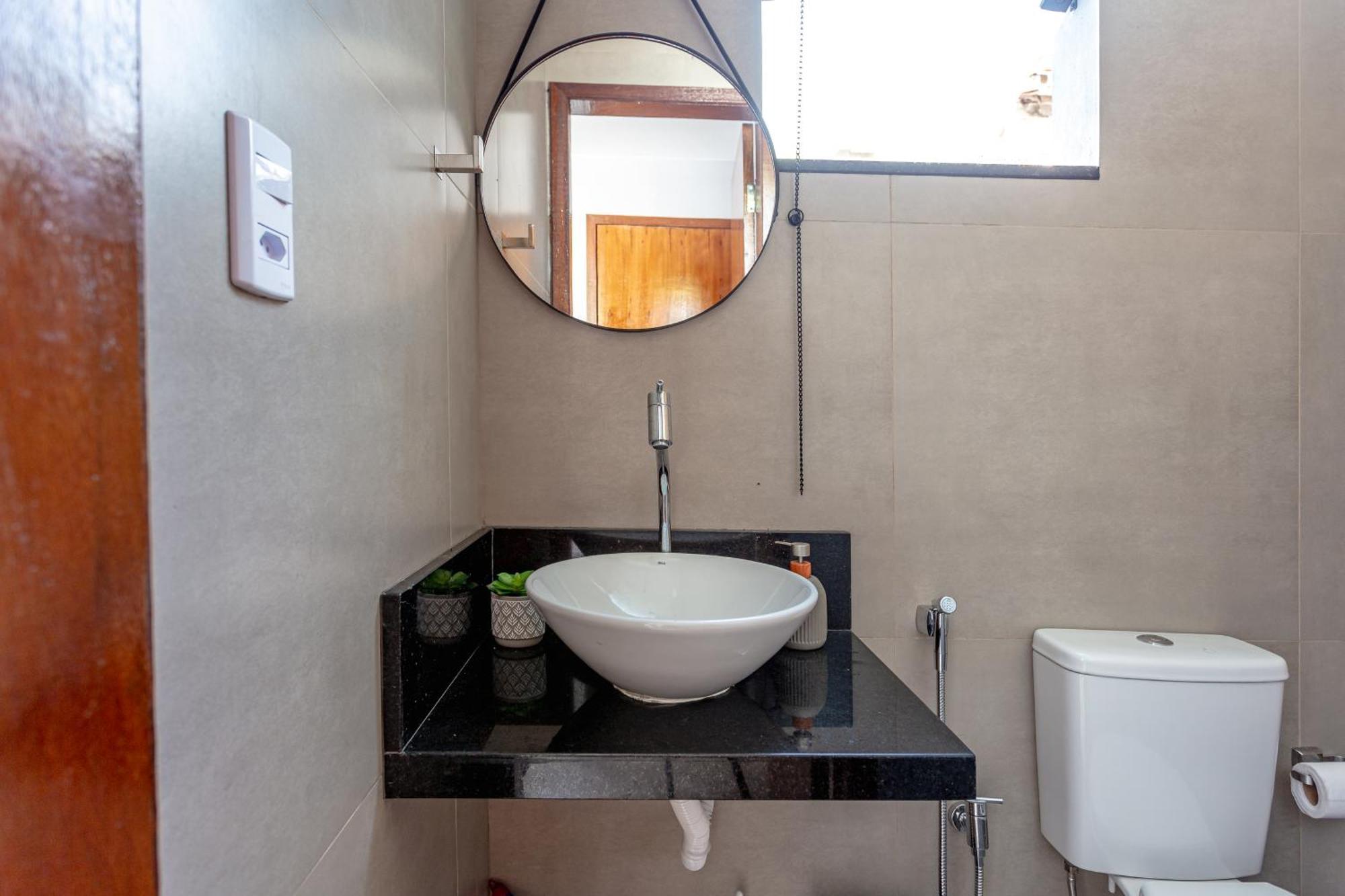 Casa Em Com 4 Suites, Piscina E Churrasqueira Proximo Praias *