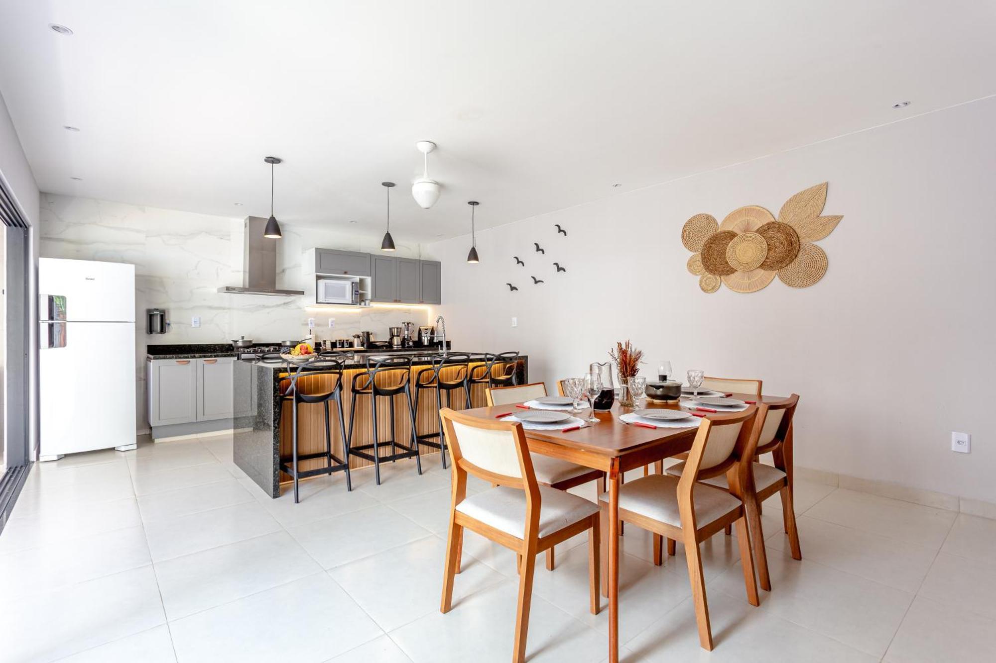 Casa Em Com 4 Suites, Piscina E Churrasqueira Proximo Praias Holiday home