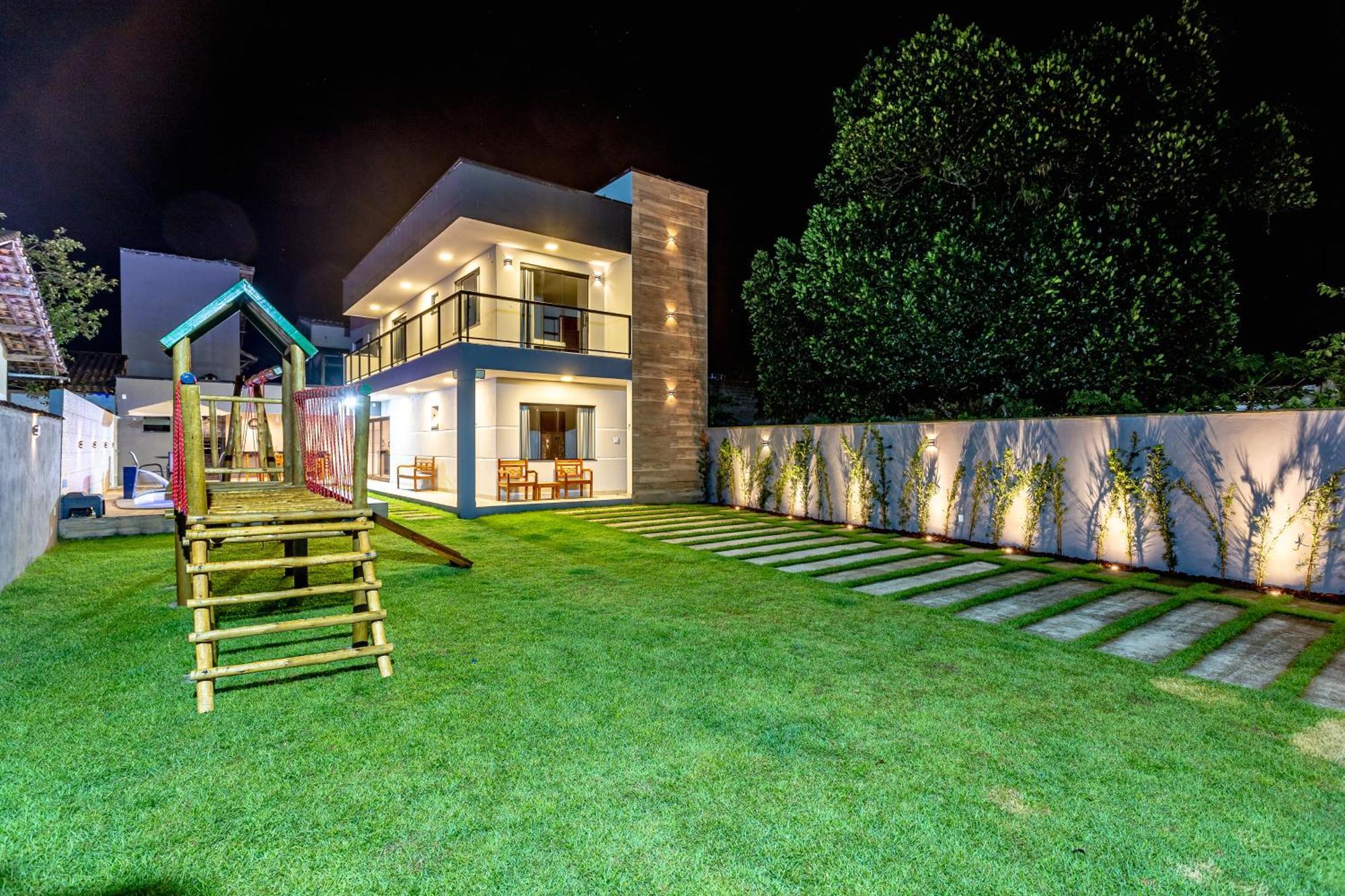 Casa Em Com 4 Suites, Piscina E Churrasqueira Proximo Praias