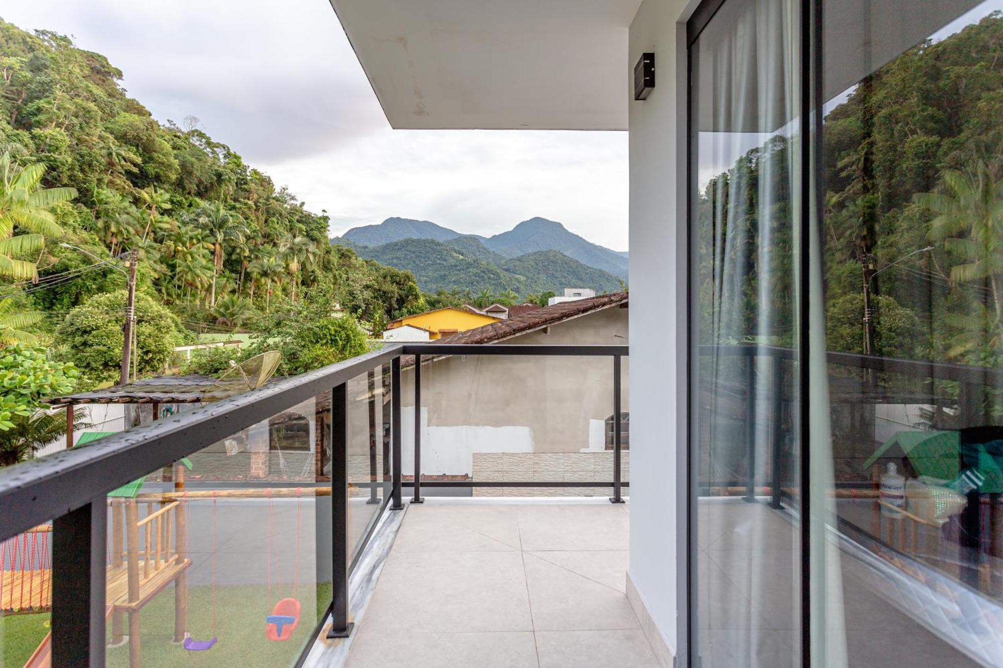 Casa Em Com 4 Suites, Piscina E Churrasqueira Proximo Praias *