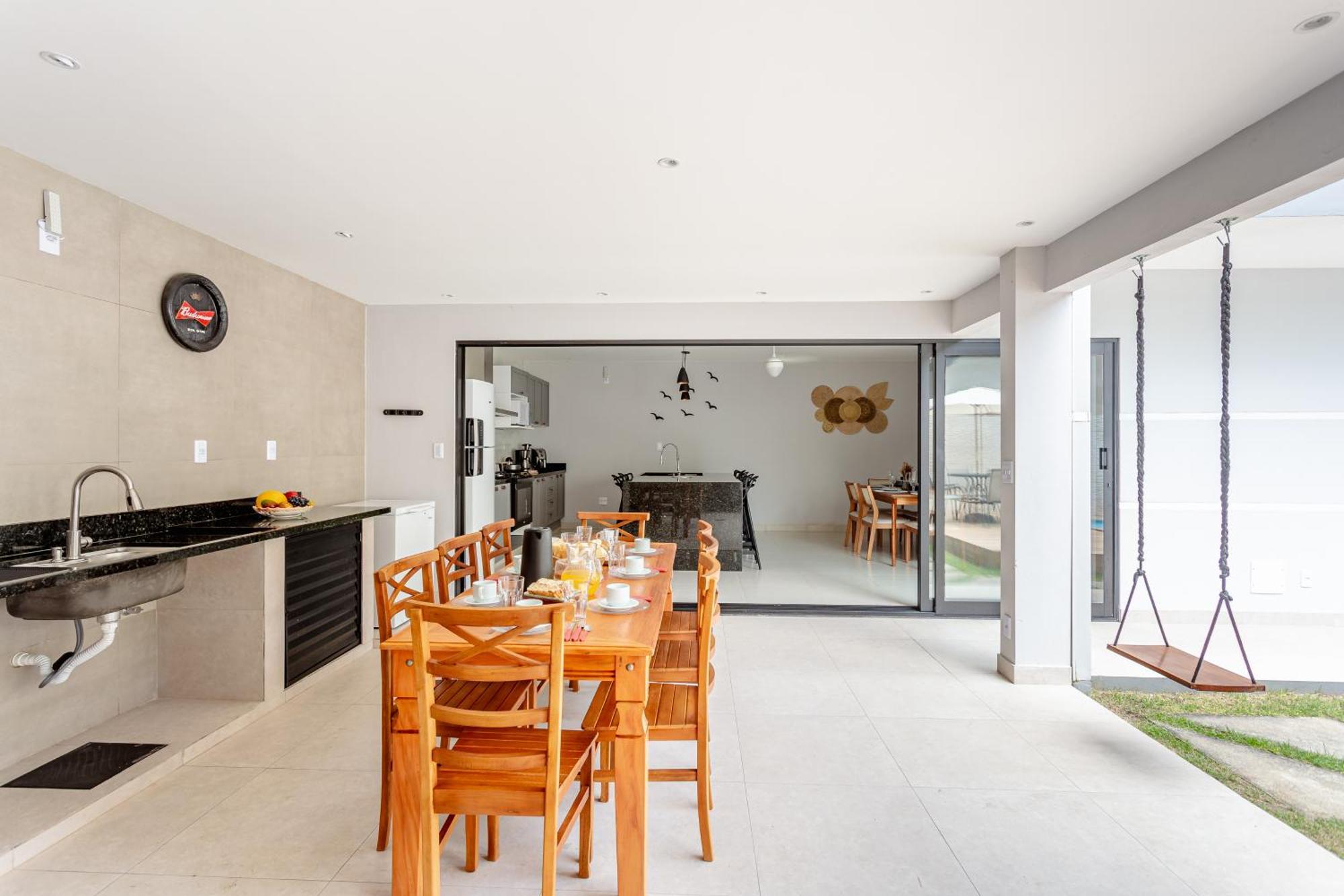 Casa Em Com 4 Suites, Piscina E Churrasqueira Proximo Praias *